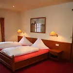 Hotel Parkhotel Krone Maleck 3*