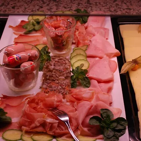 克朗公园酒店 酒店